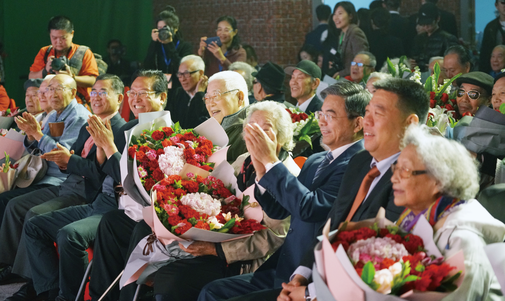 1558511446.png 1558511446.png