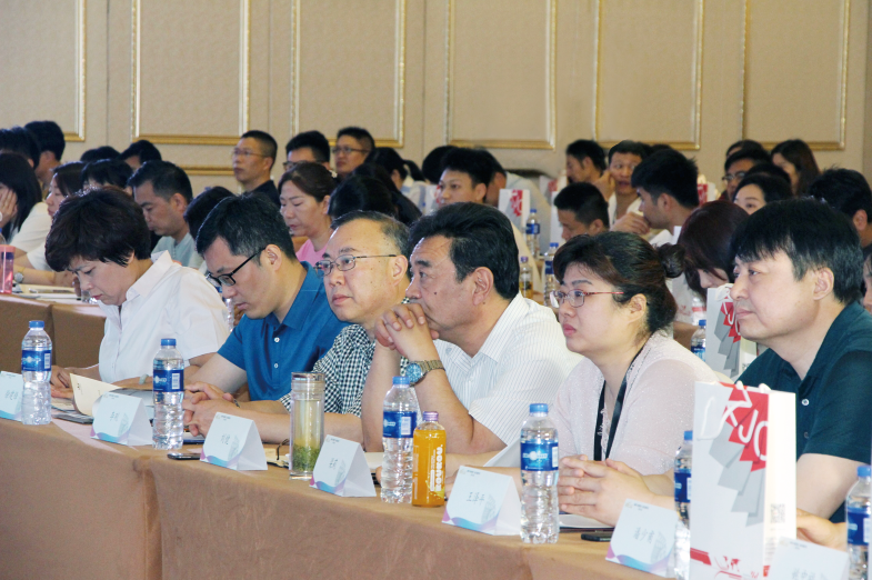 1560936143.png 1560936143.png